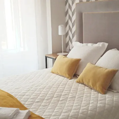 Yellow Sun Apartmán